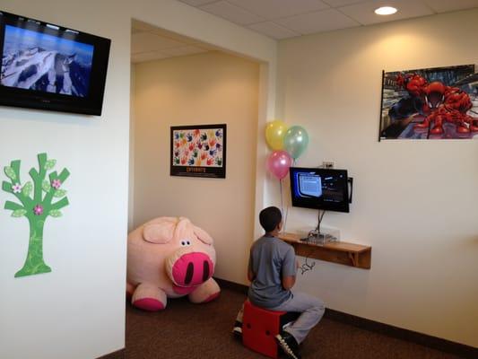 Game room there! yesss