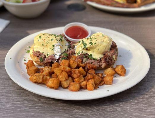 Corned Beef Hash Benedict