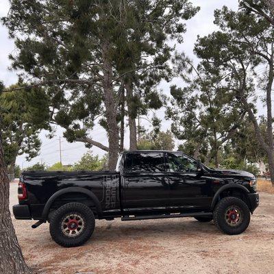 South Orange County, Lake Forest CA - Transmission & Engine Replacement, Oil Change, Fleet Service, Diagnostics, Tune- Up, 5 Star Service