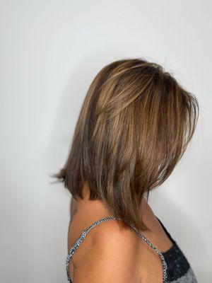  Healthy, styled, and glowing - the final result after a total transformation.
#HairConfidence #SalonGlowUp