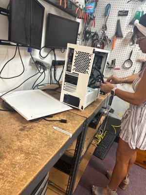 100% recommend this place for all you're pc needs fast and know what they're doing