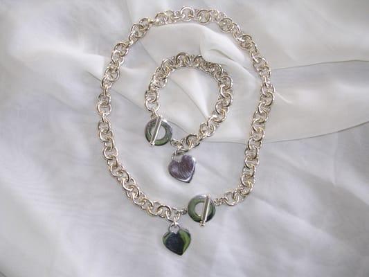 Details by Three Sisters