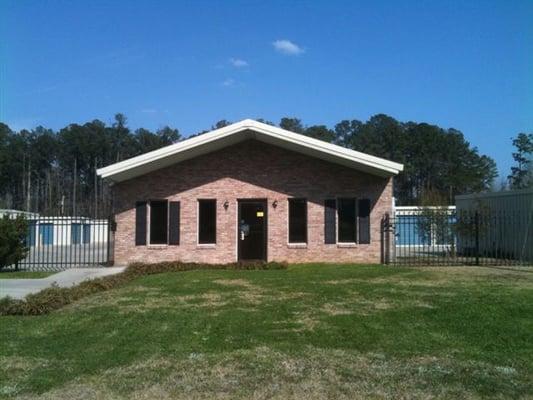 Grants Crossing Self Storage of Brandon, MS