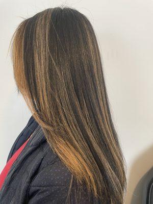 brush and straightener super aligned, leaving the roots low and the hair light 