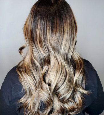 SHE Hair Extensions & Beauty Salon