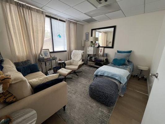 Danielle Small Therapy