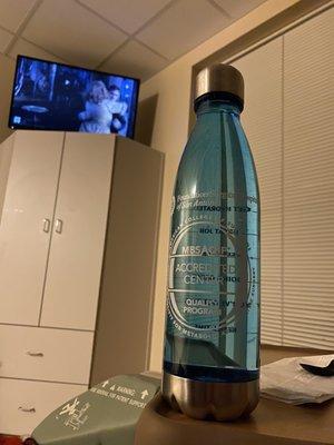 Water bottle