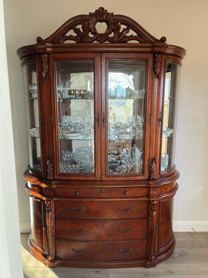 This N That Antiques and General Store