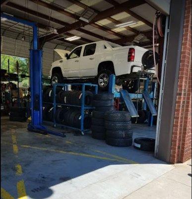 Crook’s Tire & Auto