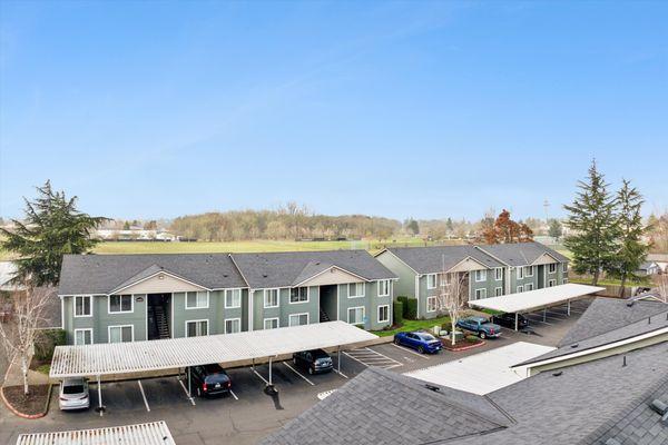 Oak Park Village Apartments