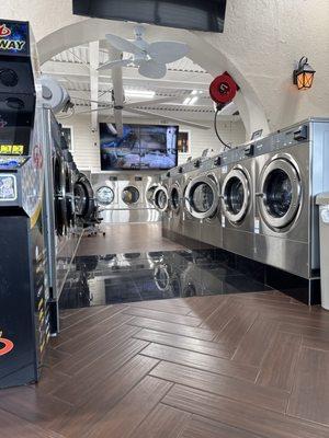 State of the art contactless washers