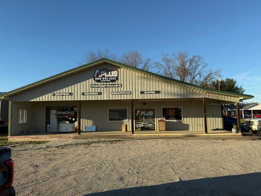 Show Room in South Shore, KY 41175