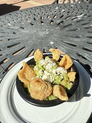 Guacamole with Chicharrones