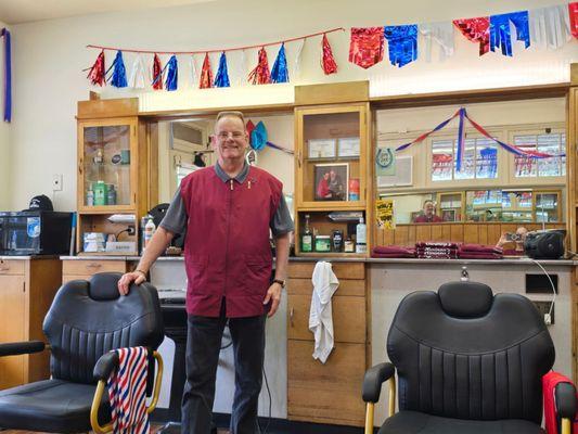 Meet Garren Lockhart Army Vet and the best barber ever