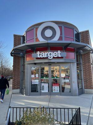 Target, 555 W Webster Ave, Chicago, IL 60614, US - MapQuest