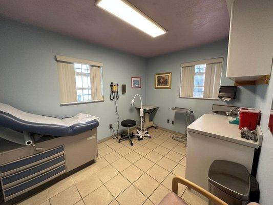 Livernois Primary and Urgent Care