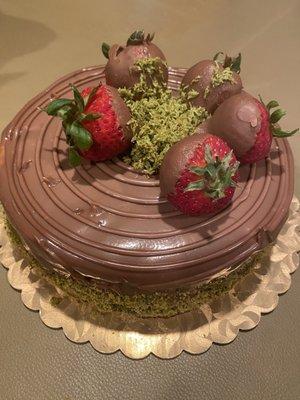 Dubai chocolate Cake 8inch