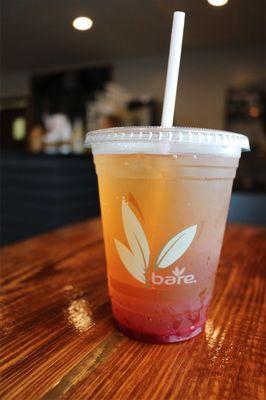 Iced tea with fruit purée