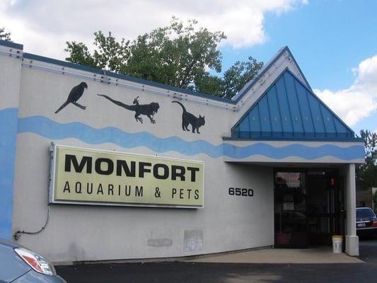 Monfort Aquarium and Pet Shop