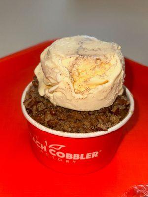 The cinnamon peach praline