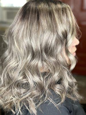 Roxy Beauty Specialist