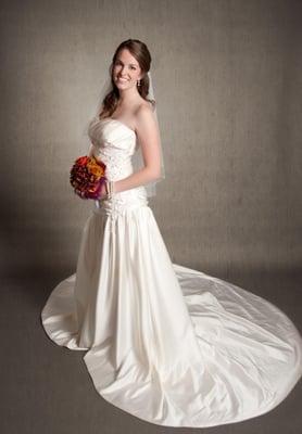 Beautiful bridal gowns in size 0-28+