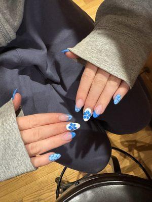 blue nails