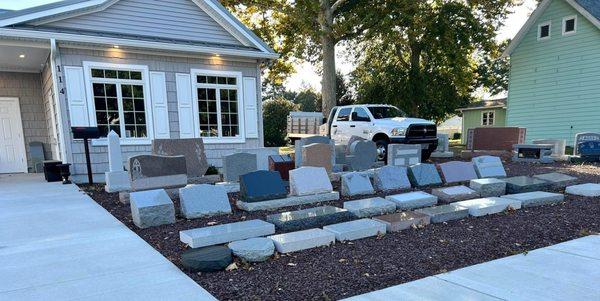 Pippin Mausoleums and Monuments