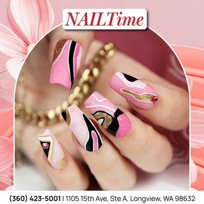 Experience the elegance of luxury nails designed to make a statement.  Each set is a masterpiece, crafted with precision and care.