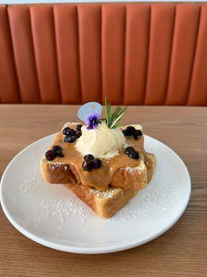 Thai tea toast