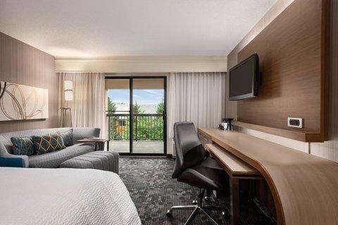 Courtyard by Marriott Dayton North