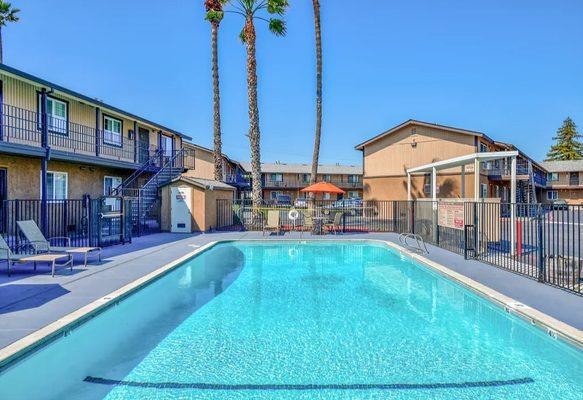 Stonebrook Apartments