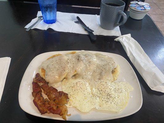 Biscuit Gravy Egg and Bacon Plate ($8.99) (12/16/25)