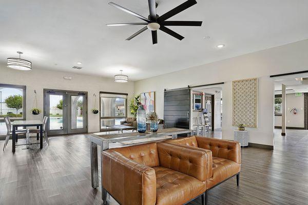 La Palmilla Apartments