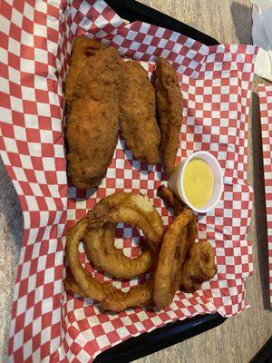 Onion rings and Chicken Strips