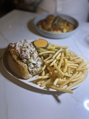 Maine lobster roll