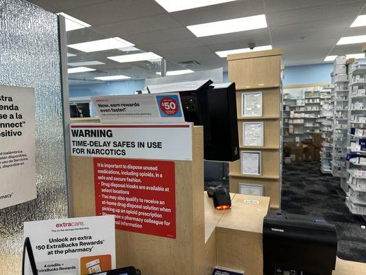 I waited patiently for about 5 minutes even though workers saw me. I guess they were busy doing other things.