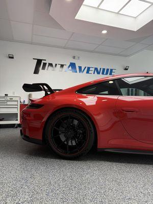 CERAMIC COATING FOR LONG LASTING SHINE AND PROTECTION