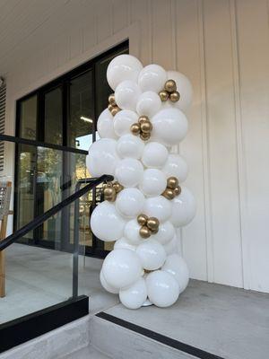 Balloon Column