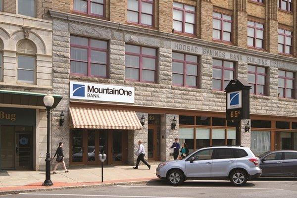 MountainOne Bank