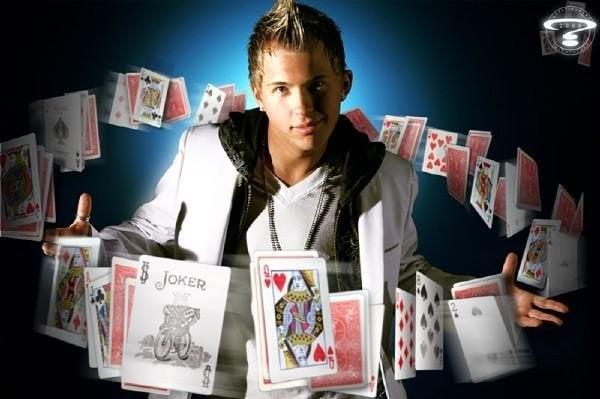 Kevin Nicholas Magician