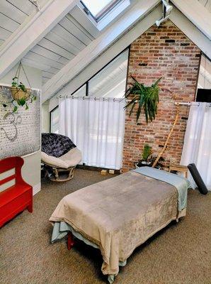 Hilary Silver Bodywork