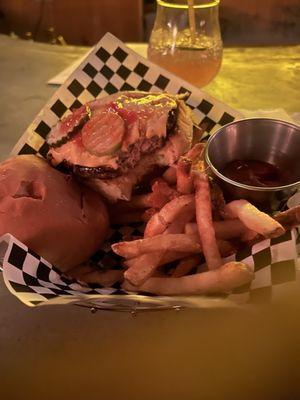 My cheeseburger not worth $16 though