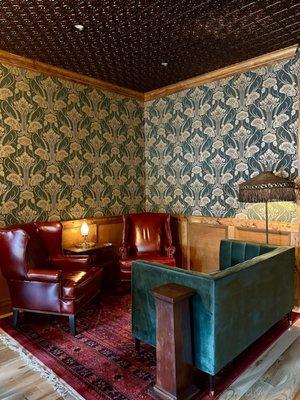 Neat Bourbon Bar & Bottle Shop