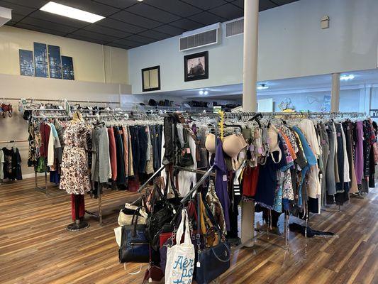 Neighbors Thrift