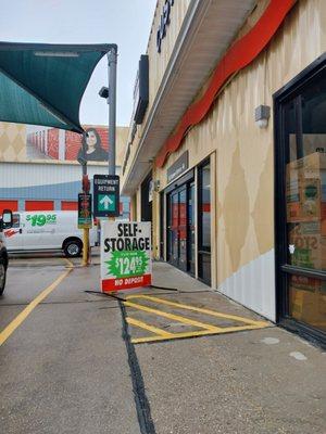 U-Haul Moving & Storage at Causeway Blvd