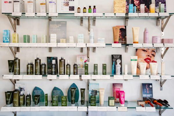 Neutre Aveda Salon & Spa