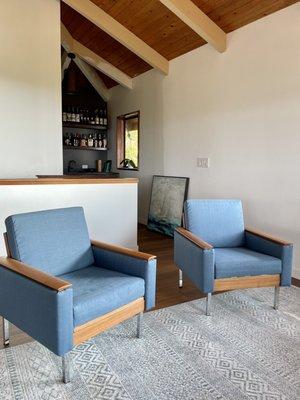 Blue Hawaii Antiques