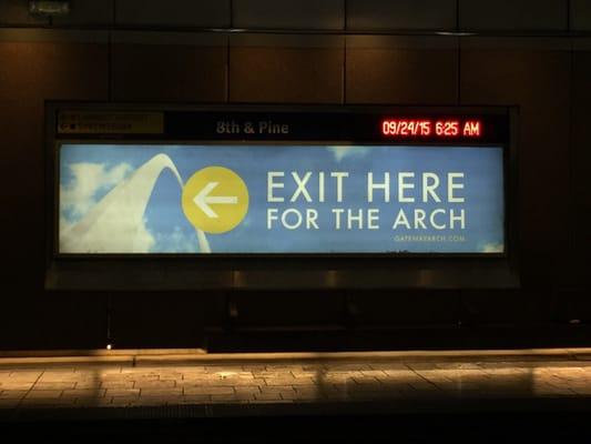 Metrolink 8th & Pine Station