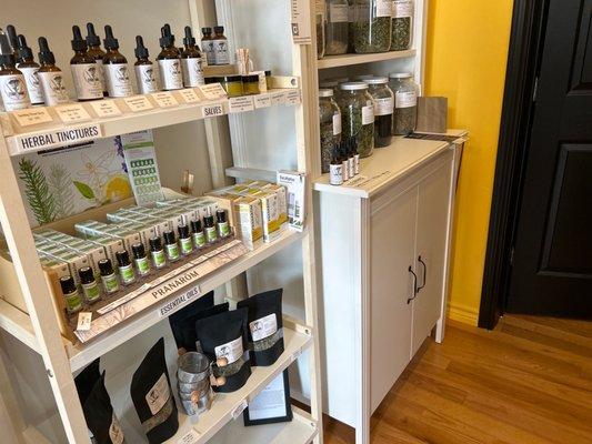 Essential oils, herbs